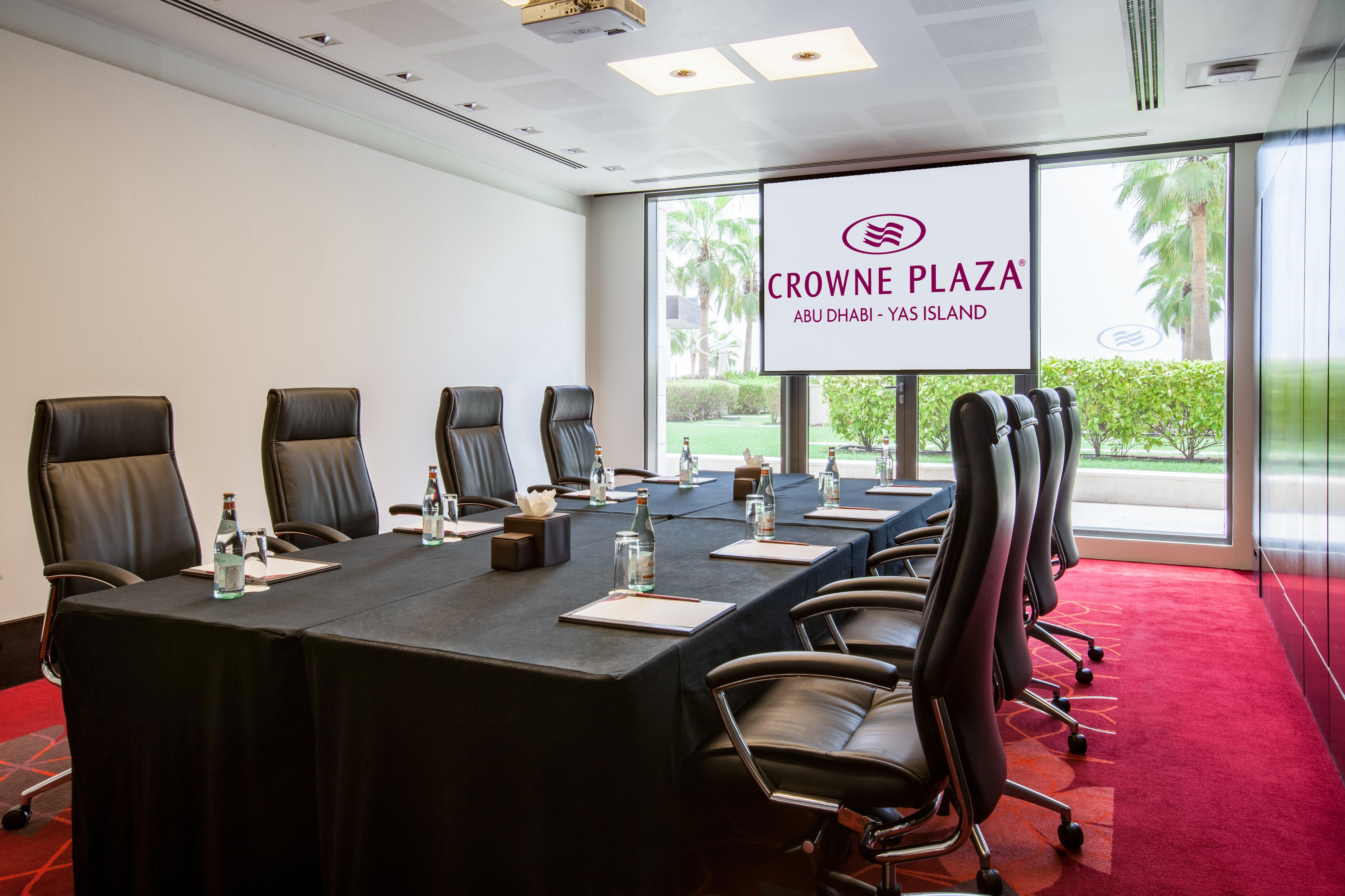 Hotel Crowne Plaza Yas Island By Ihg