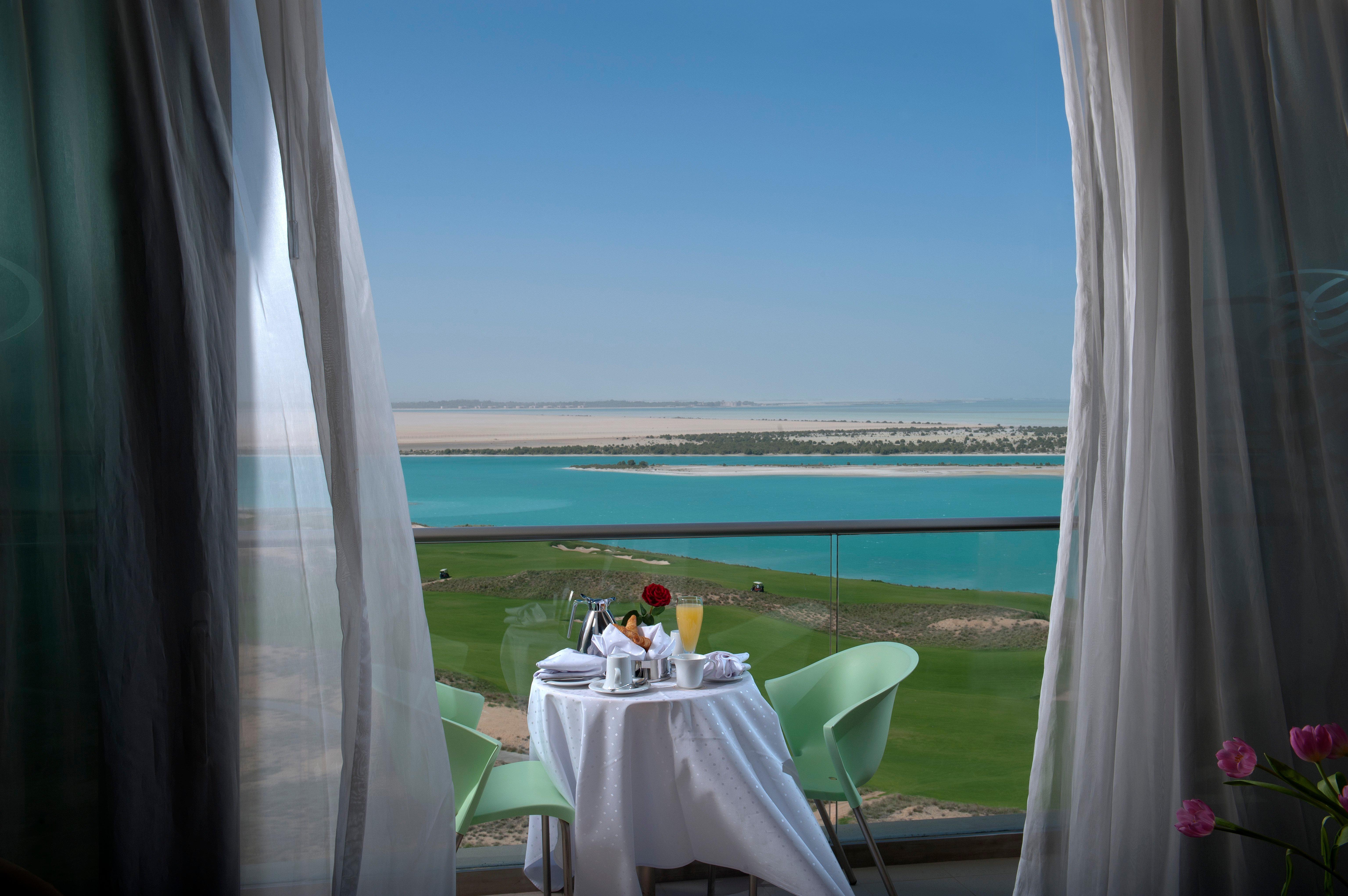 Crowne Plaza Yas Island By Ihg Hotel Abu Dhabi