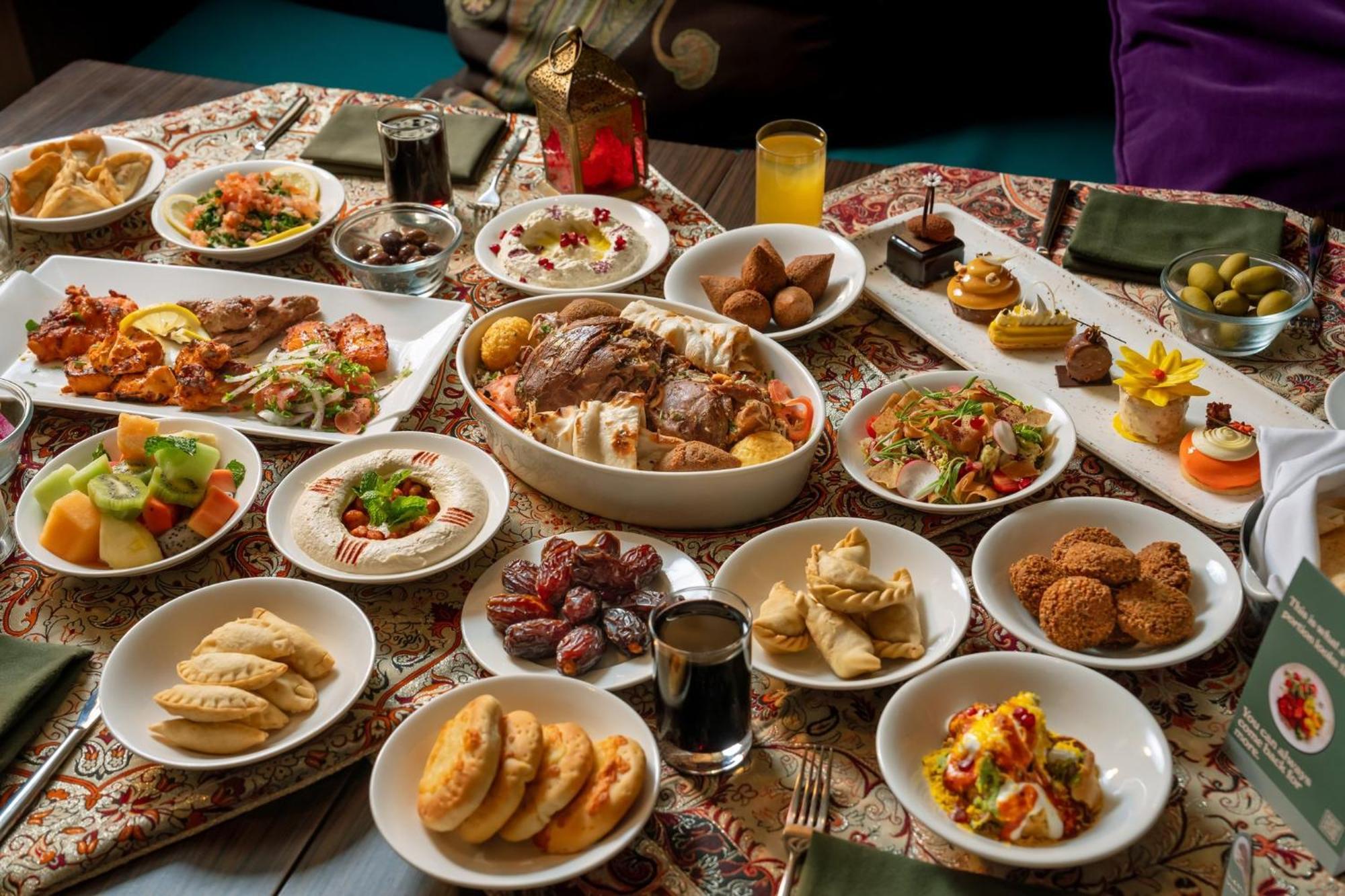 كراون بلازا جزيرة ياس فندق